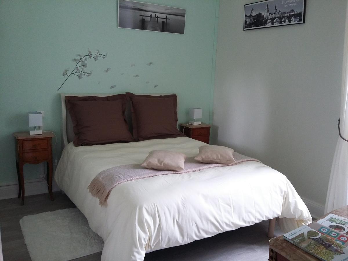 Bed and Breakfast Logis Des Bessons Migron Экстерьер фото